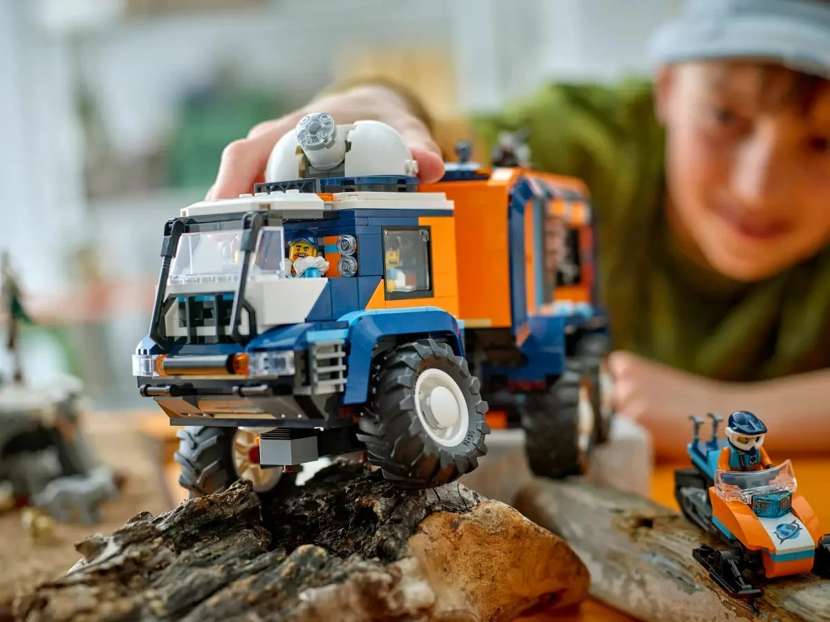 Creative 60471 Explorer Truck  - Outdoor Adventure Birthday Party ulasan dan harga