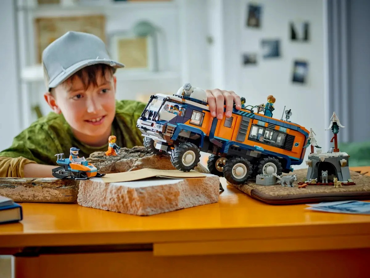 Creative 60471 Explorer Truck  - Outdoor Adventure Birthday Party ulasan dan harga